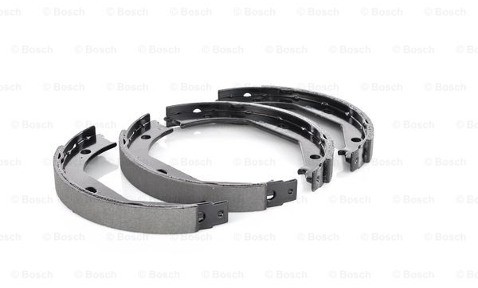 BOSCH Zesatw szczęk hamulcowych, hamulec postojowy 0 986 487 607