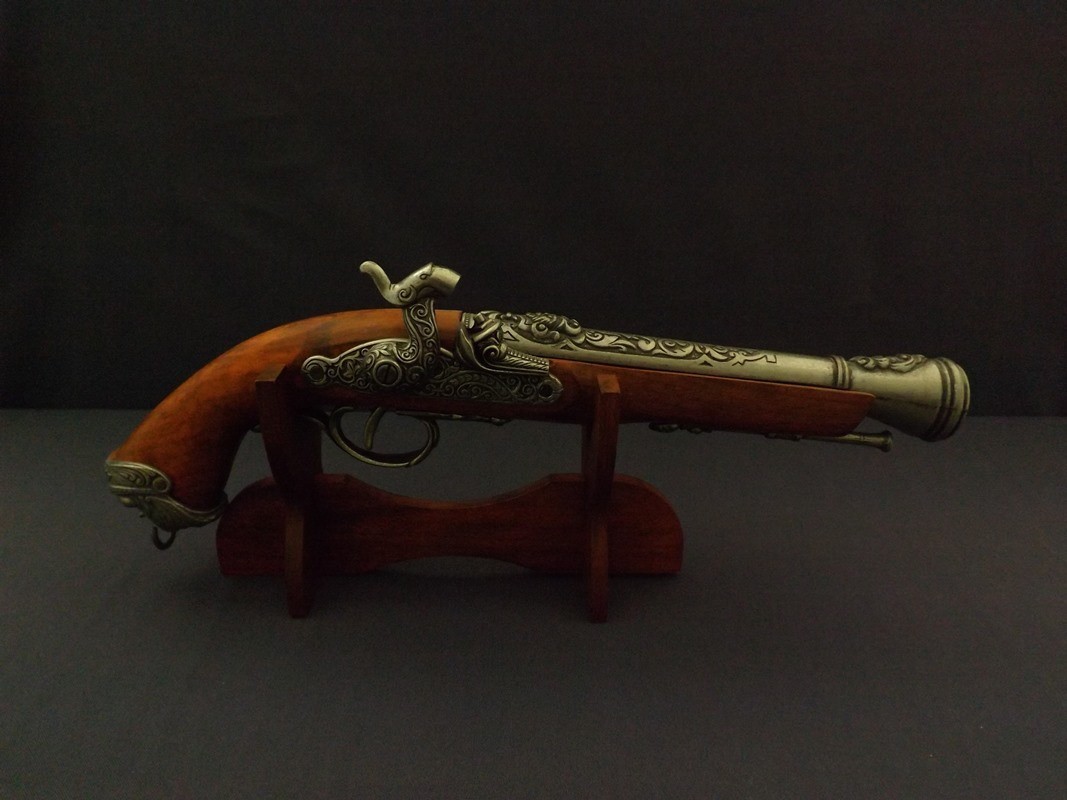 Denix SA REPLIKA WŁOSKI PISTOLET SKAŁKOWY NA STOJAKU MODEL 1104G+801 1104G+801