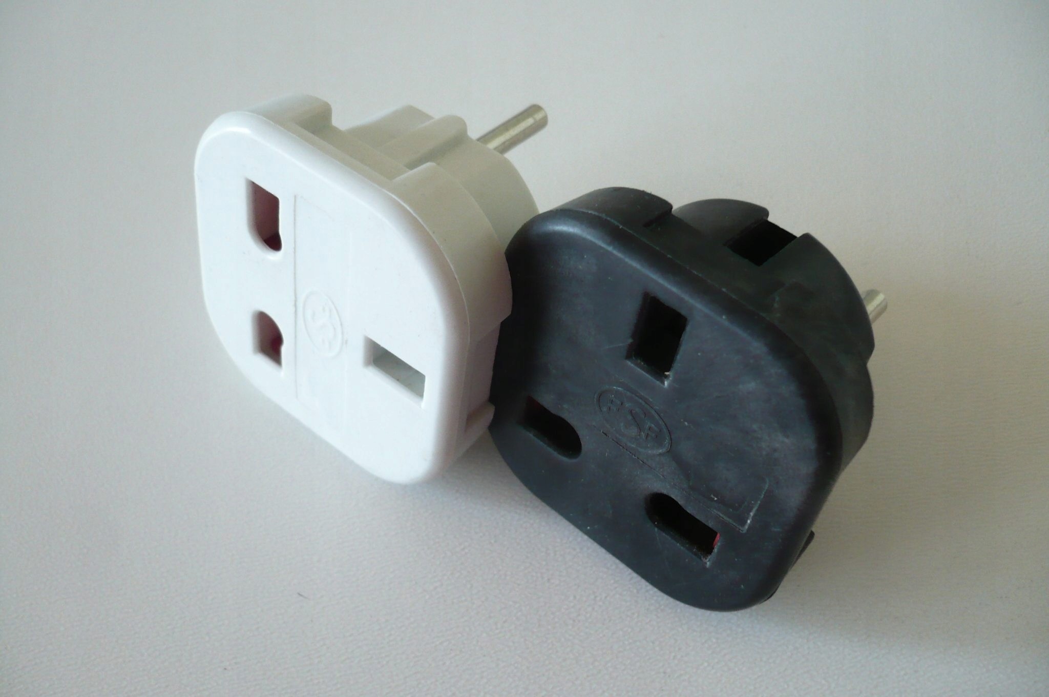 Adapter Anglia/Polska czarny