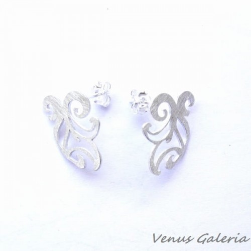 Kolczyki srebrne na sztyftach- Płomyki mini III biale 1465