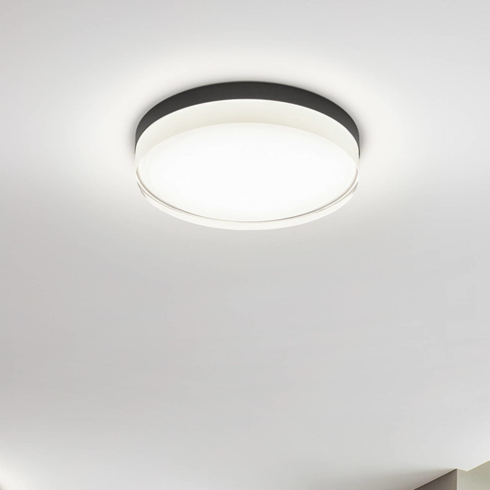 Helestra Tana lampa sufitowa LED, czarna 33 cm