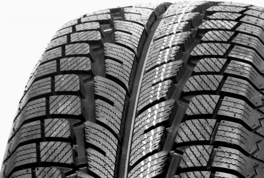 WINDFORCE CATCHSNOW 215/70R15 98T