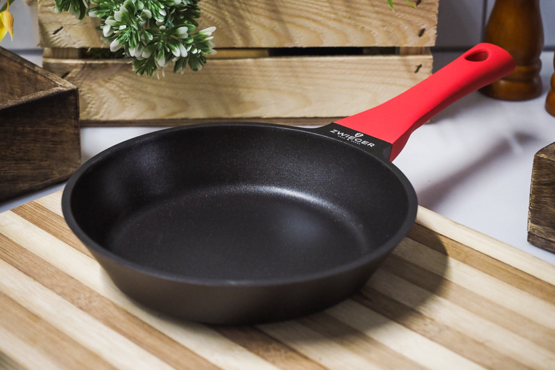 ZWIEGER Patelnia Obsidian 20 cm 5906395877867