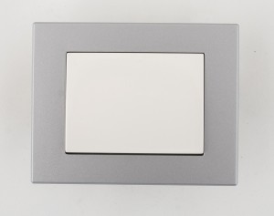 Vilma Włącznik pojedynczy IP44 biały P110-010-04B