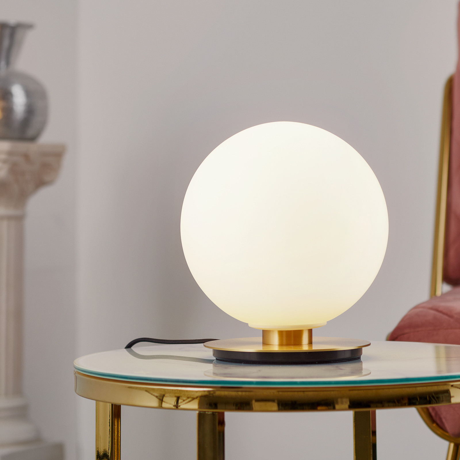 Menu TR Bulb lampa stołowa 22cm mosiądz/matowa