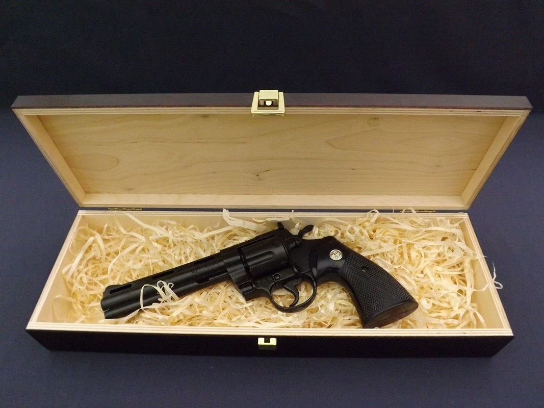 Denix SA REPLIKA REWOLWER AMERYKAŃSKI PYTHON W PUDEŁKU MODEL 1050+P02 1050+P02