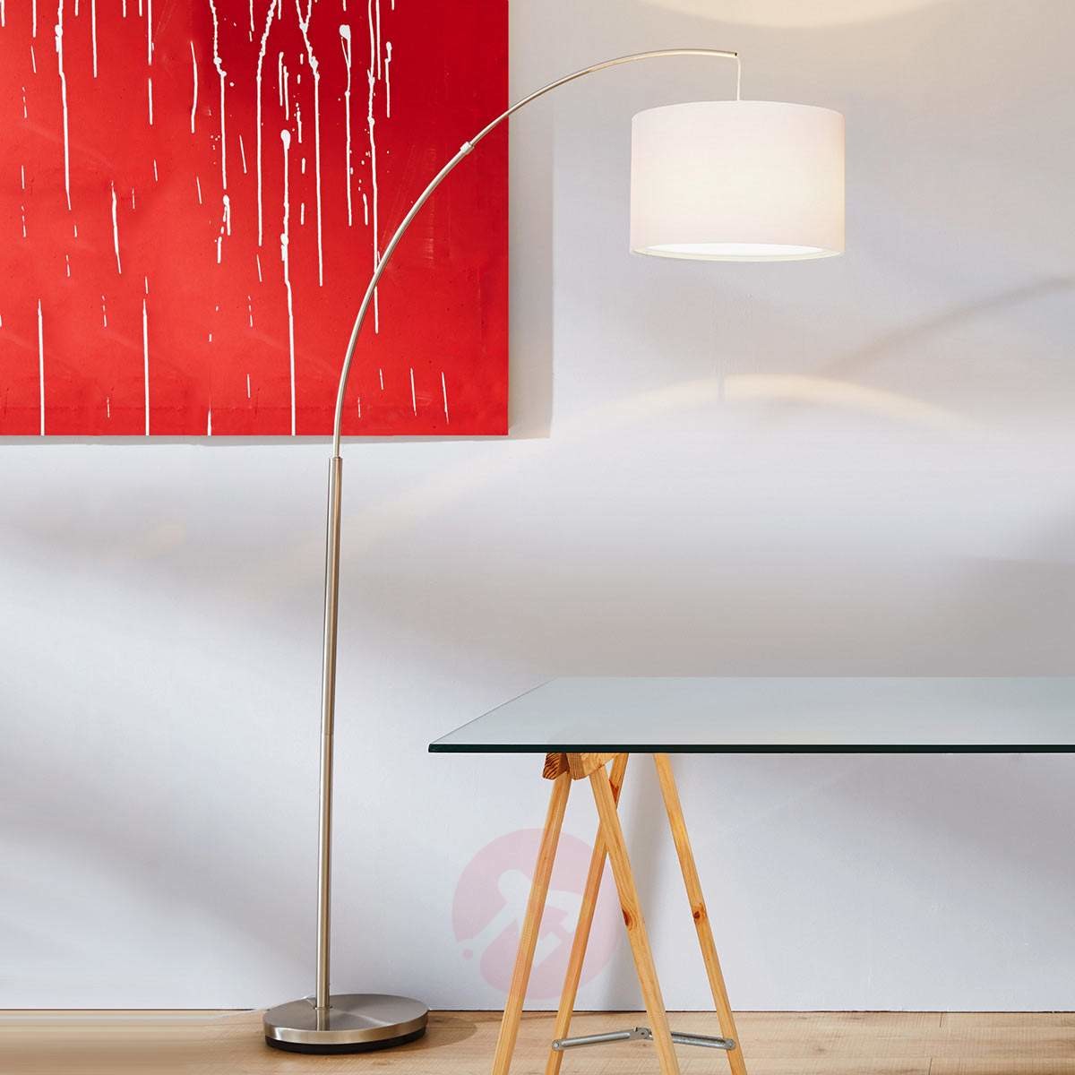 BRILLIANT Klasyczna lampa w kształcie łuku Clarie biała