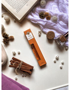 Song Of India Woda perfumowana w sprayu, zapach - Dymny Oud & Balsamiczny Amber, 12 ml.