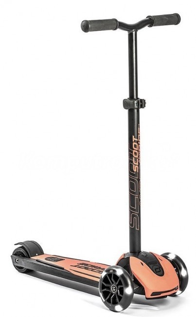 Scoot & Ride Highwaykick 5 LED Peach | 96436