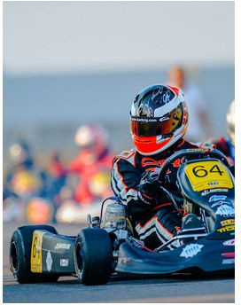 Jazda gokartem  Warszawa (Sękocin Stary k. Warszawy) P0009699