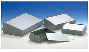 TEKO OBUDOWA Z NACHYLONYM DEKLEM - CIEMNOSZARA - 161 x 97 x 61.1mm TK362G