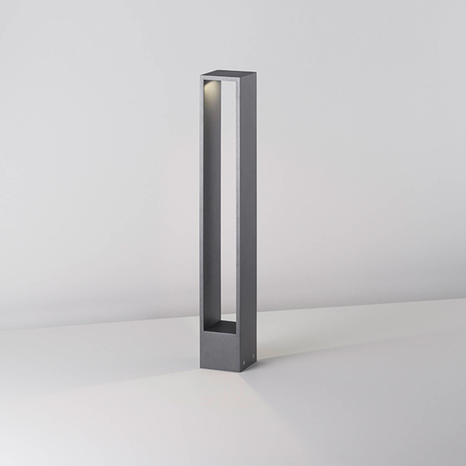 Brumberg Trian słupek ogrodowy LED, grafit