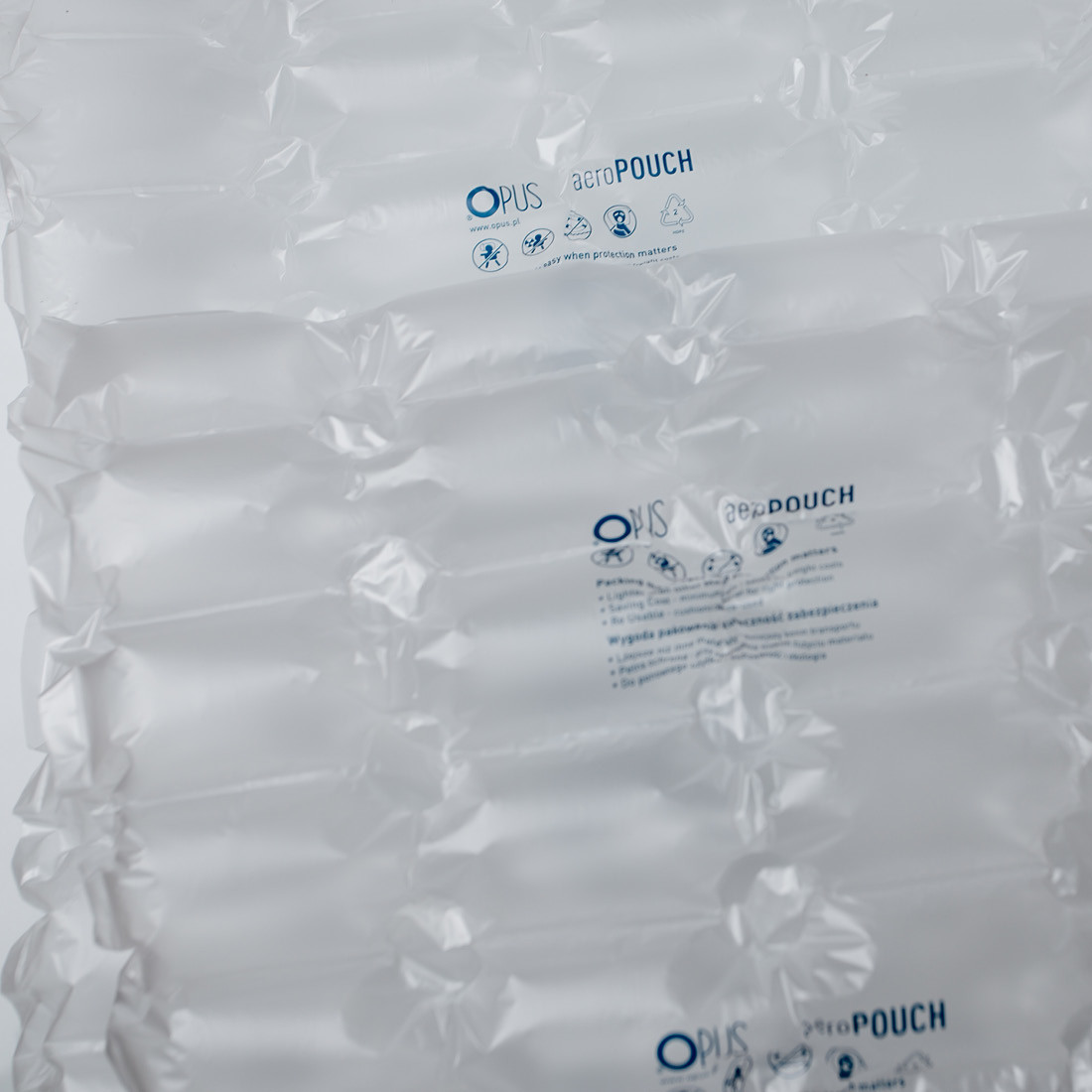 Wypełniacz powietrzny w rolce O.aeroPOUCH 400 x 325 mm mata 20 poduszek 20 µm 300 m
