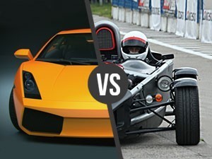 Lamborghini Gallardo kontra Ariel Atom Kraków kierowca I okrążenie TAAK_LVAKR1