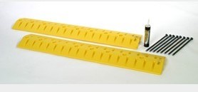 Eagle Manufacturing Company Ogranicznik Prędkości Wraz Z Osłoną Na Kable, Polietylenowy (Hdpe), Żółty Żółty 274,3 Cm X 25,4 Cm X 5,1 Cm