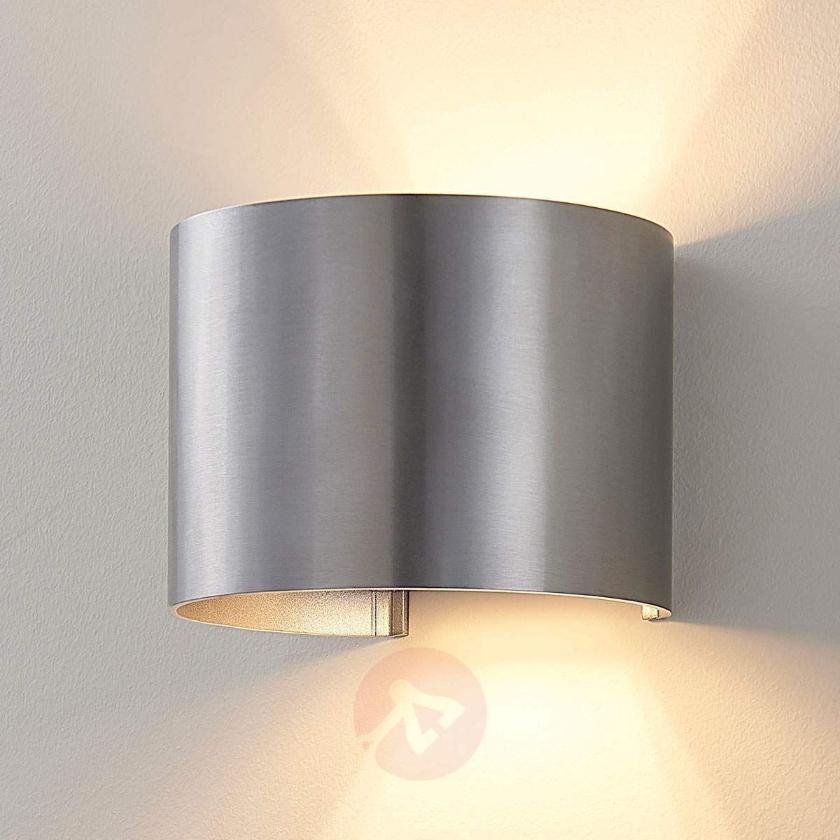 Lampenwelt com Kinkiet LED Zuzana w kolorze aluminium, okrągły