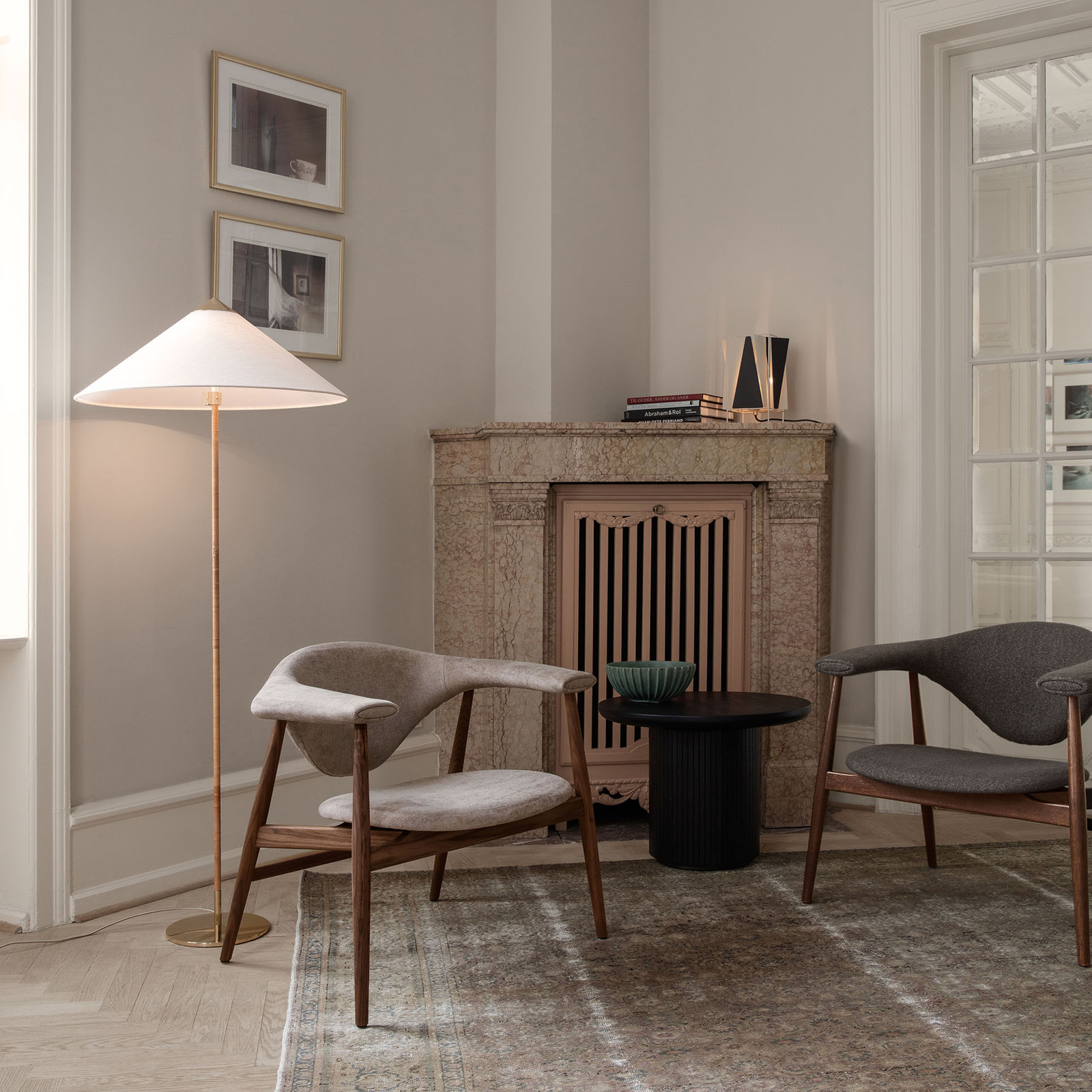 GUBI GUBI 9602 lampa podłogowa, mosiądz, klosz canvas