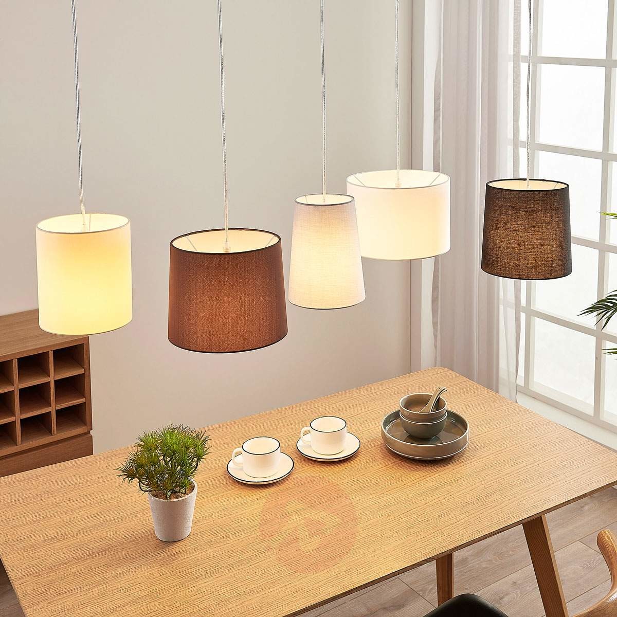 Lampenwelt com Lampa wisząca Hermina z tkaniny, 5-punktowa