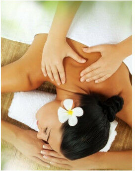 Masaż owocowymi olejkami  Psary P0010420