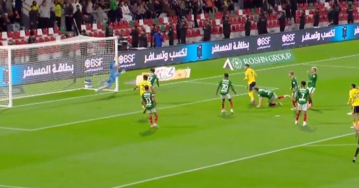 Niesamowity gol Cristiano Ronaldo. Tylko zobaczcie