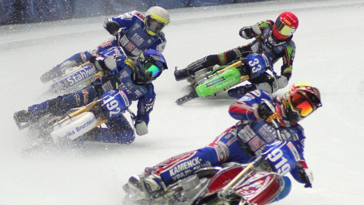 GRAND PRIX ICE SPEEDWAY