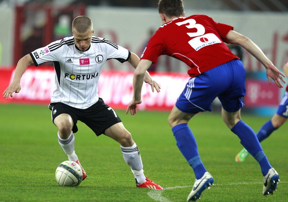 PIŁKA NOŻNA LIGA POLSKA PIAST GLIWICE LEGIA WARSZAWA (Csaba Horvath Henrik Ojamaa)