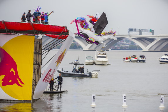 Te cyda potrafią latać - Red Bull Flutag