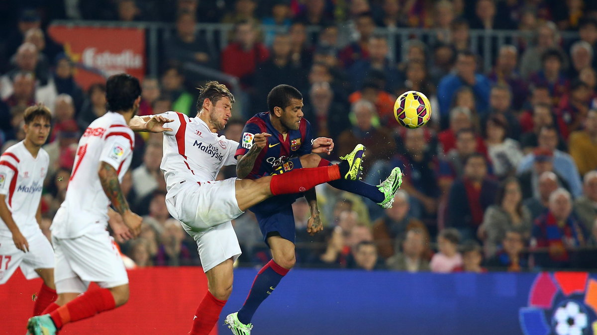 Dani Alves Grzegorz Krychowiak