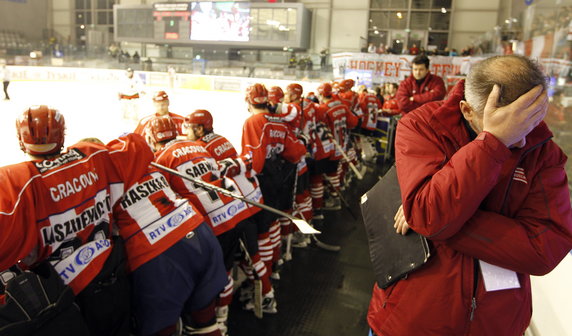 LIGA HOKEJA GKS TYCHY KONTRA COMARCH CRACOVIA KRAKÓW