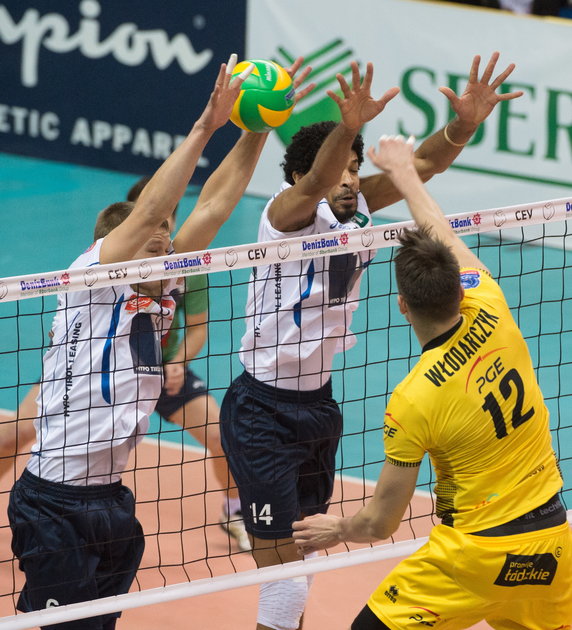 BEŁCHAÓW LM SIATKARZY PGE SKRA HYPO TIROL INNSBRUCK (Wojciech Włodarczyk Martti Juhkami Douglas Duarte Da Silva)