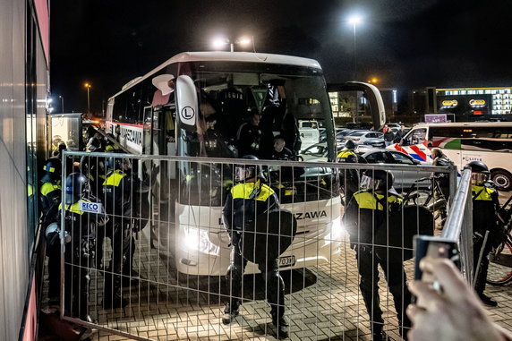 Sceny po meczu AZ Alkmaar — Legia Warszawa