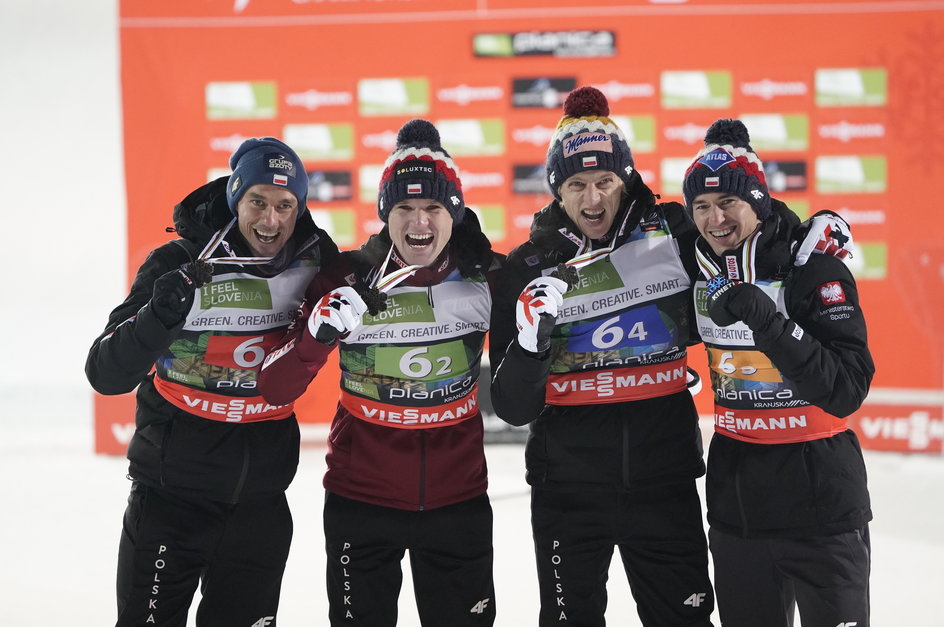 Piotr Żyła, Andrzej Stękała, Dawid Kubacki i Kamil Stoch