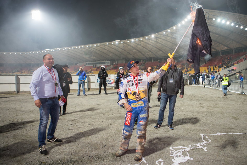 Dekoracja Fogo Unii Leszno we Wrocławiu