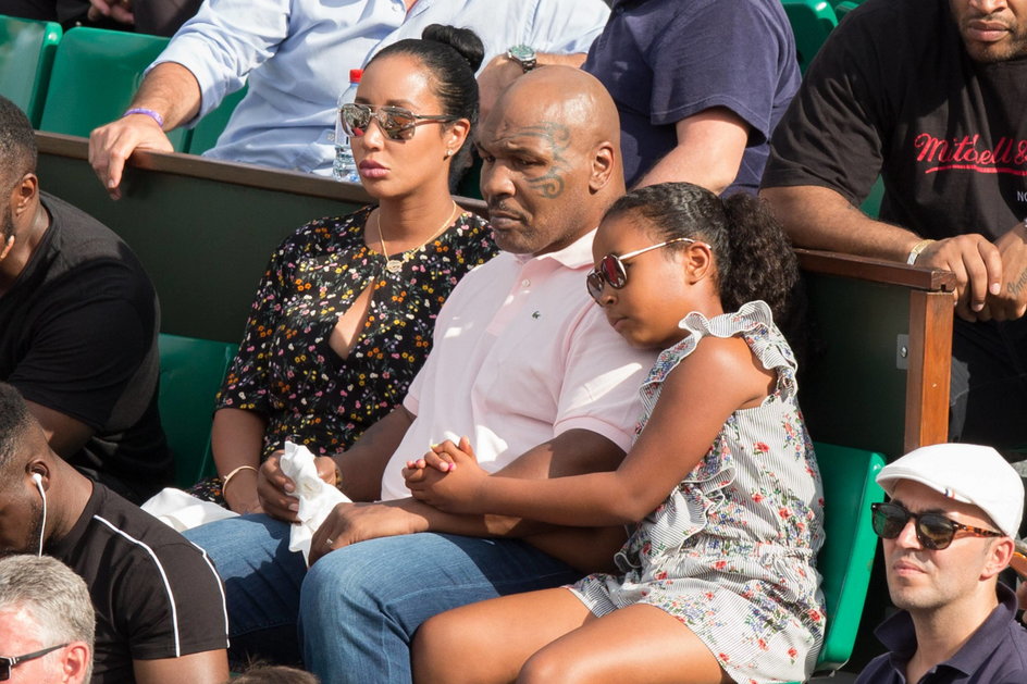 Mike Tyson z żoną Lakihą Spicer i córką Milan w 2018 r.