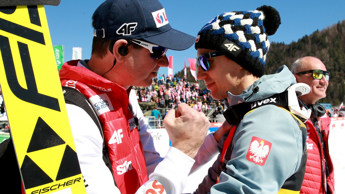 Kamil Stoch (P) i Stefan Horngacher