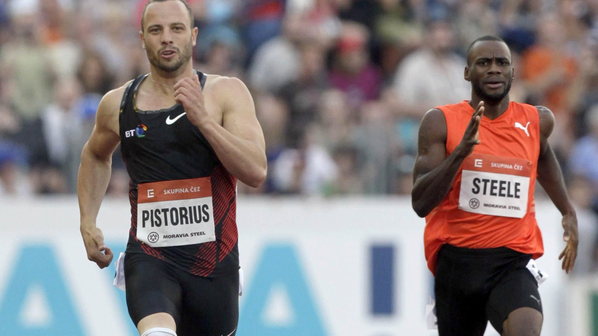 Oscar Pistorius (L)