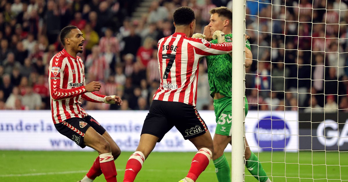 Nieprawdopodobne, gol w ostatniej akcji! To oni zagrają w "najdroższym meczu świata"