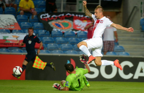 PIŁKA NOŻNA ELIM ME GIBRALTAR POLSKA (Kamil Grosicki Jordan Perez)