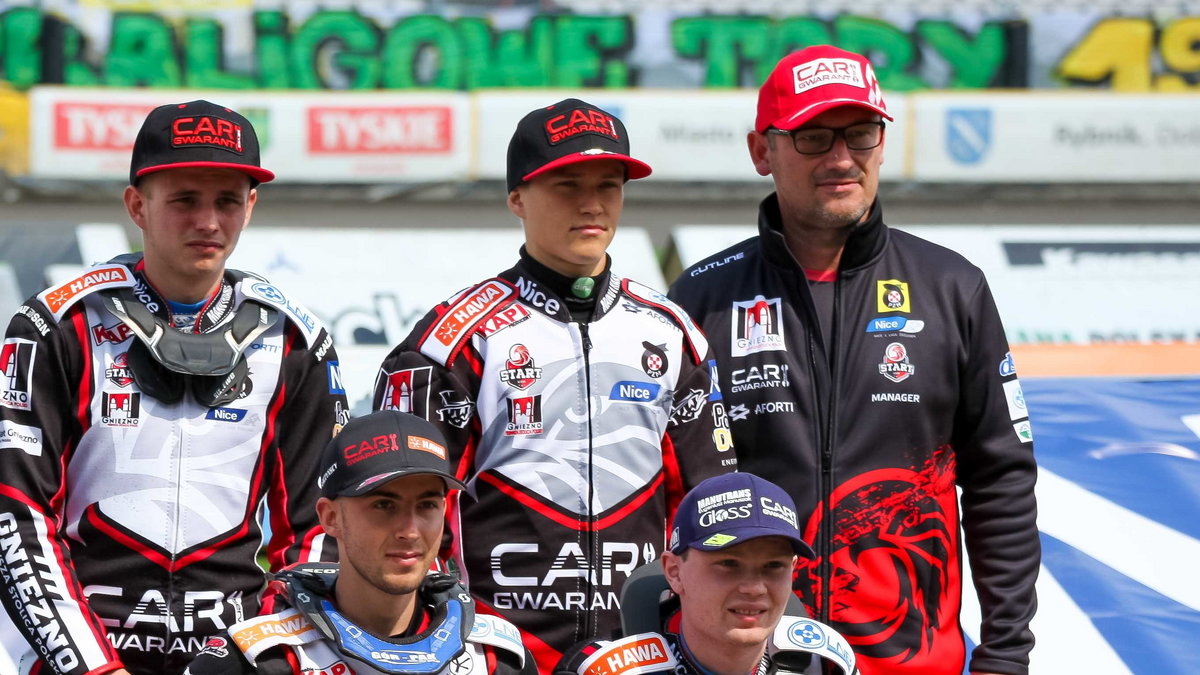 Car Gwarant Start Gniezno. Rafael Wojciechowski pierwszy z prawej.