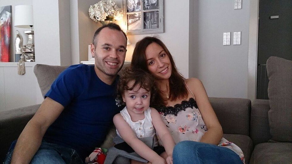 Andres Iniesta z żoną i córką
