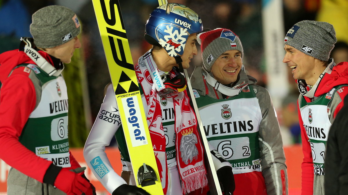 Radość polskich skoczków po zwycięstwie w Klingenthal