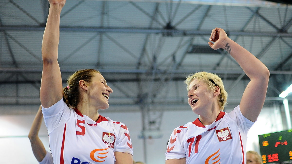 Iwona Niedźwiedź (L) i Patrycja Kulwińska