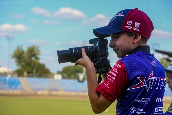 Adrian Muciek realizuje fotoreporterską pasję