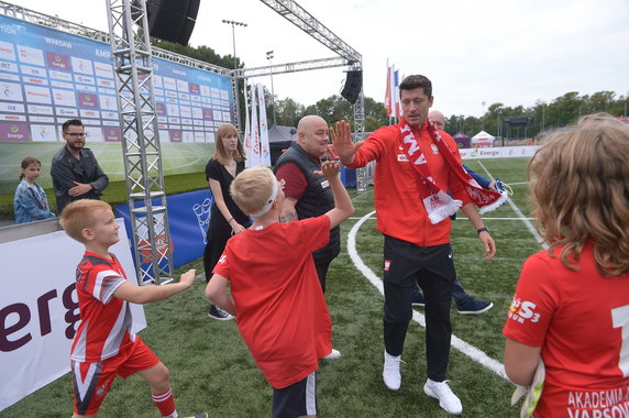 19907223 - PIŁKA NOŻNA TURNIEJ AMP FUTBOL CUP 2019 W WARSZAWIE (Robert Lewandowski)