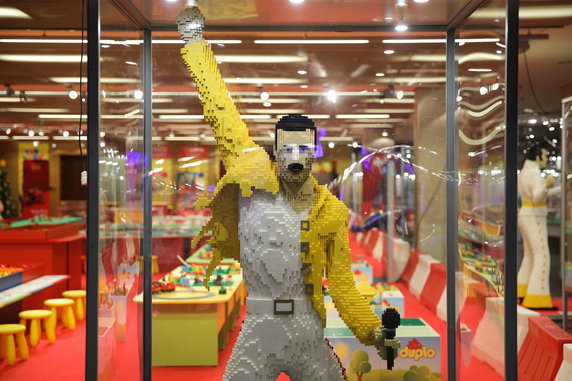 Freddie Mercury z klocków Lego