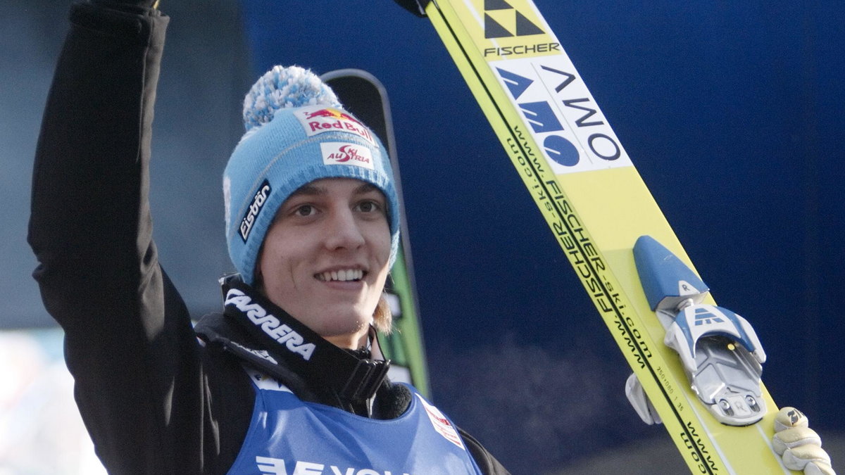 2010-01-10T154532Z_01_HPB14_RTRIDSP_3_SKIJUMPING.jpg