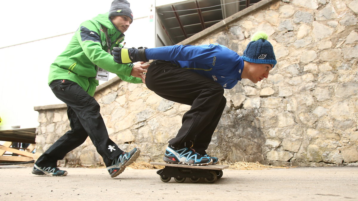 Łukasz Gębala (L) i Kamil Stoch