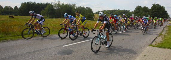 NIWY DALESZYCKIE TOUR DE POLOGNE  (kolarze na trasie)