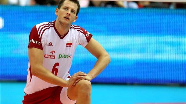 Bartosz Kurek pozdrawia fanki po meczu Lube Banca - Zenit Kazań!