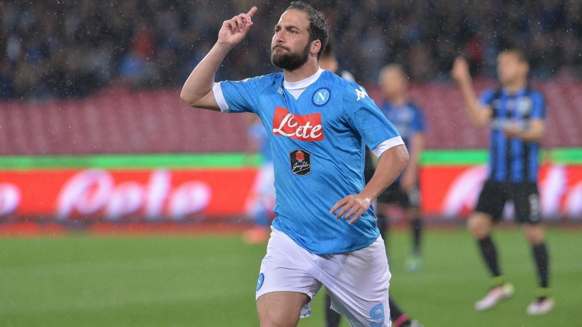 Juventus rozpoczyna negocjacje w sprawie Higuaina